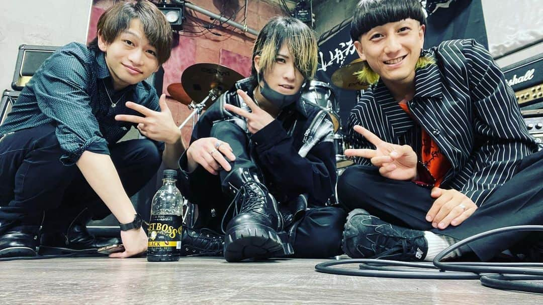 Nosukeのインスタグラム：「2023.4.14 @ayato_gt project 🎸 @sei_rov2  🥁 @canopusdrums @canopusdrumsjp  🎧 @alpha_decibel   #綾人  #ayatoproject  #canopus #canopusdrums」