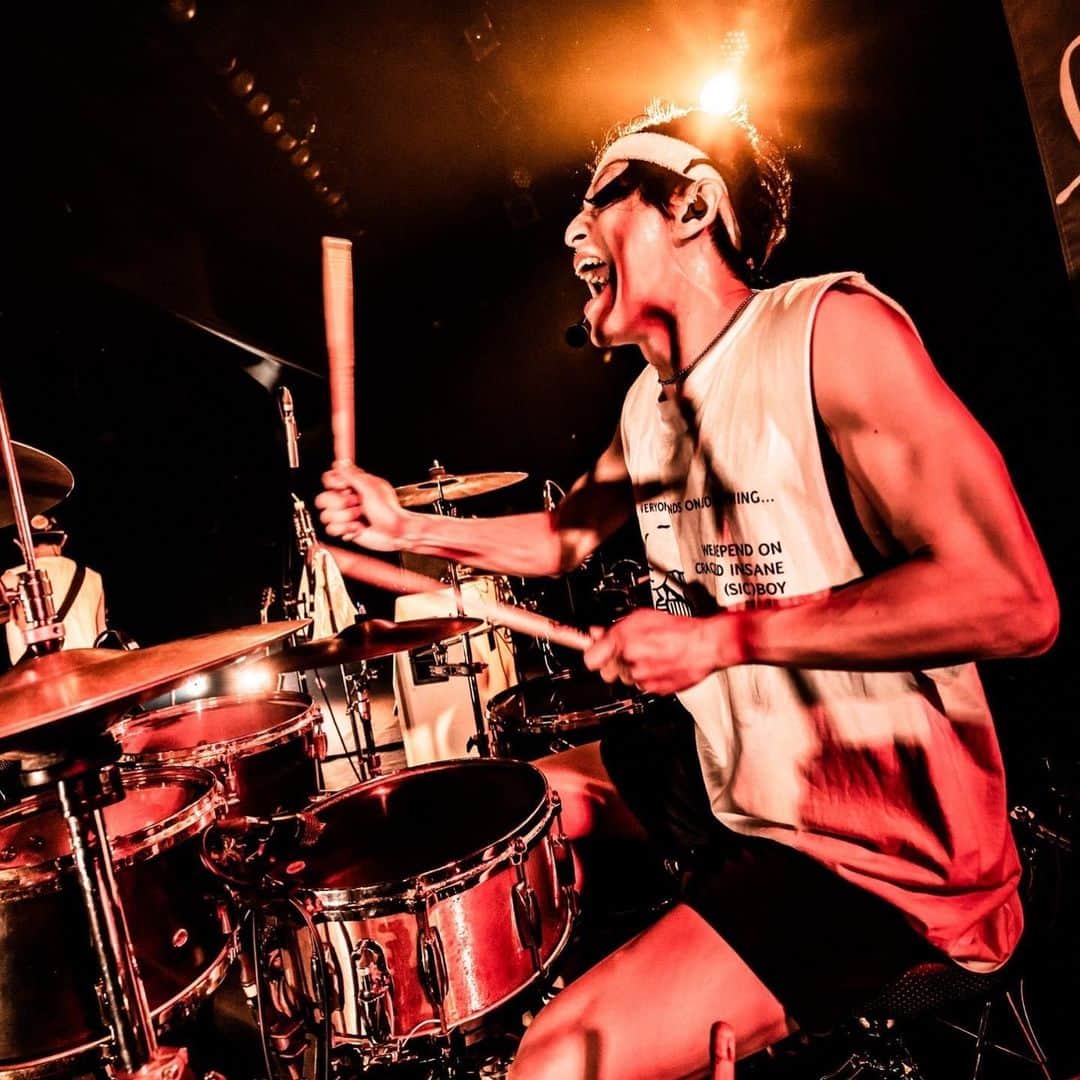 TOTALFATさんのインスタグラム写真 - (TOTALFATInstagram)「4/15 名古屋ダイアモンドホール  ありがとうございました！ GoneR10周年おめでとうございます！ これからもよろしくお願いします！  Photo by @yusuke_mphoto」4月16日 1時54分 - totalfat_japan
