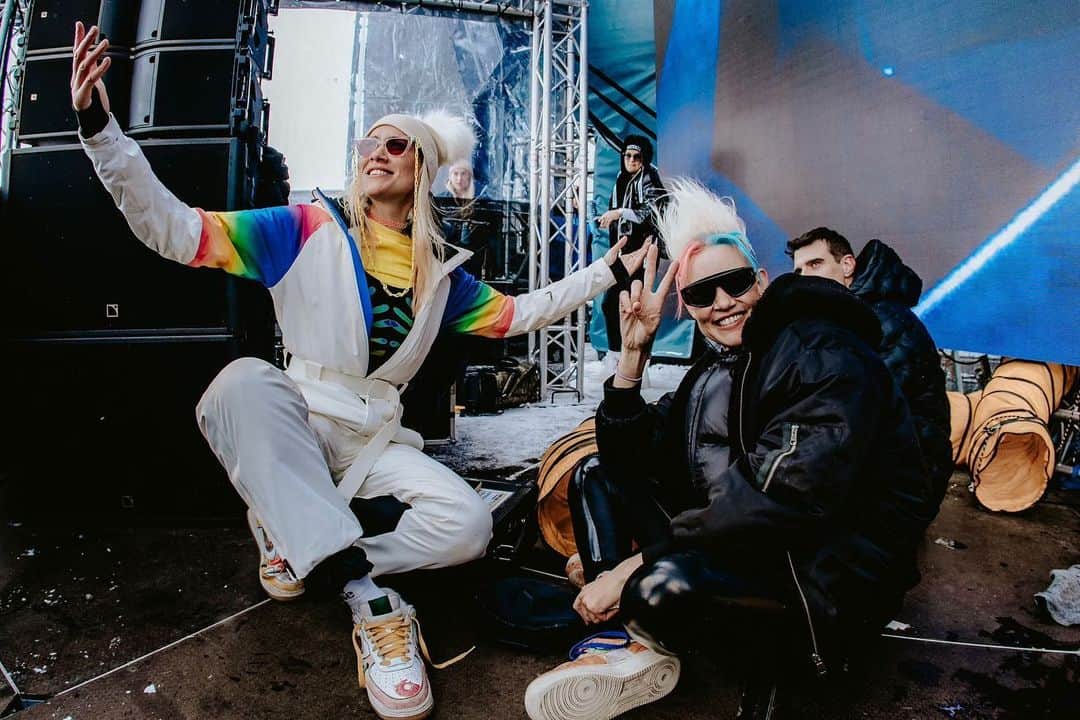 NERVOさんのインスタグラム写真 - (NERVOInstagram)「Still buzzing from our gig in the snow up in Sölden - @electricmountainfestival you undoubtedly get better and better each year! 👏👏❄️🥰🏂☃️ see you next year fam! PROST to a successful 2023 edition 🍻🍻✨✨  #solden #austria #skiing #skiresort #rave #edm#NERVOfamontour」4月16日 1時55分 - nervomusic