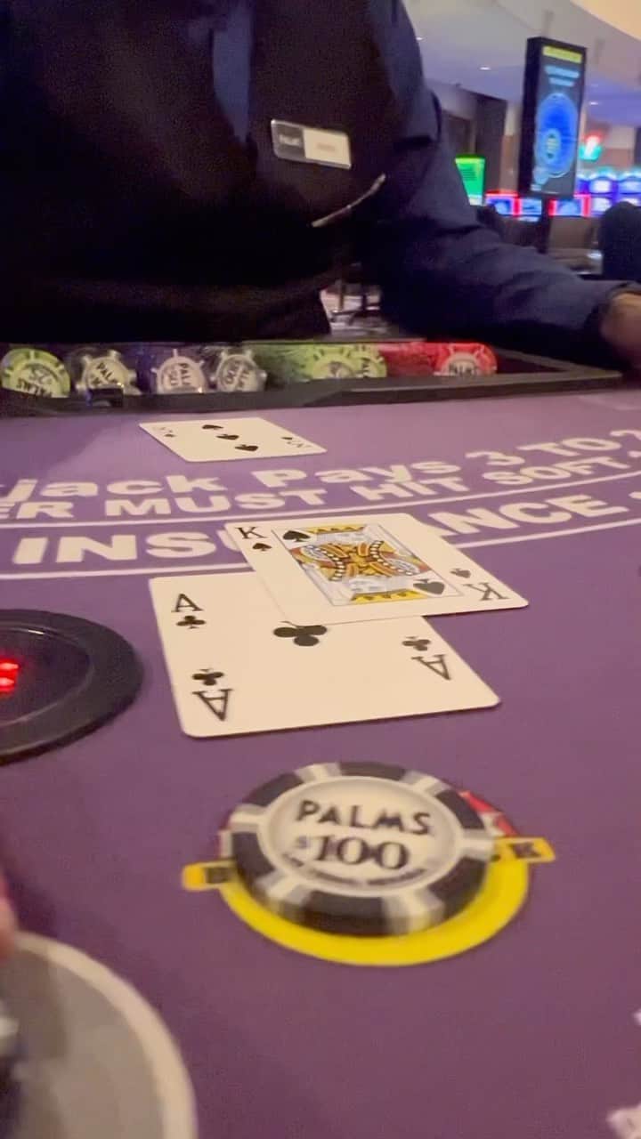 Palms Casino Resortのインスタグラム：「Feeling lucky tonight? ♠️🎲😎」
