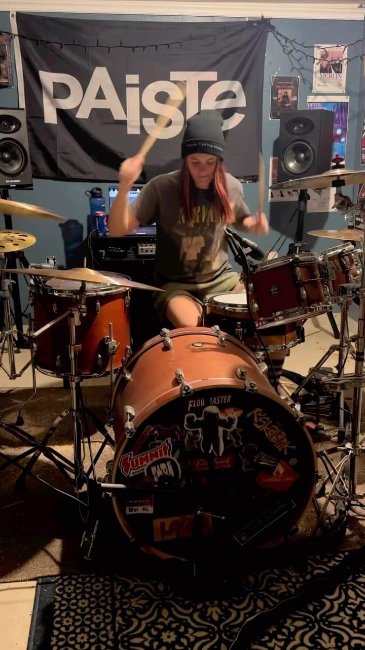 Of Mice & Menのインスタグラム：「Check out @del_jay123 rippin’ it up on the drums to “Mushroom Cloud” 🤘🍄☁️   Show some love in the comments! 🙌⬇️」