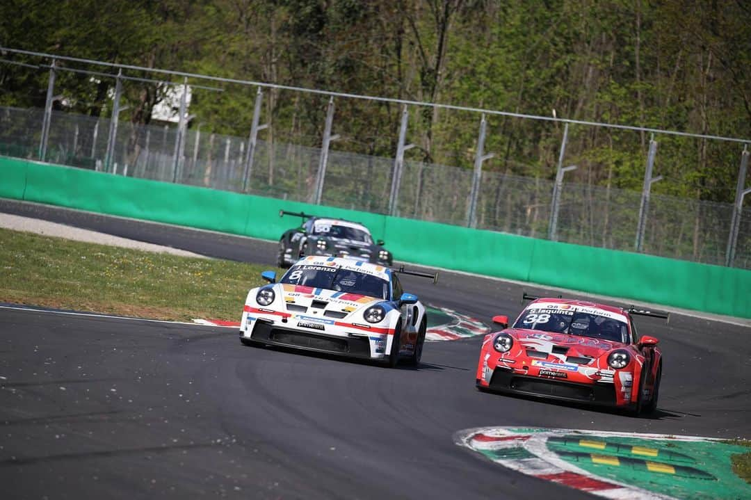 ホルヘ・ロレンソさんのインスタグラム写真 - (ホルヘ・ロレンソInstagram)「Overtaking laps simulation by Profesore Prost e Ayrton di Mallorca 🤣  #monza #overtaking #porsche992 #carreracupitalia」4月16日 4時31分 - jorgelorenzo99