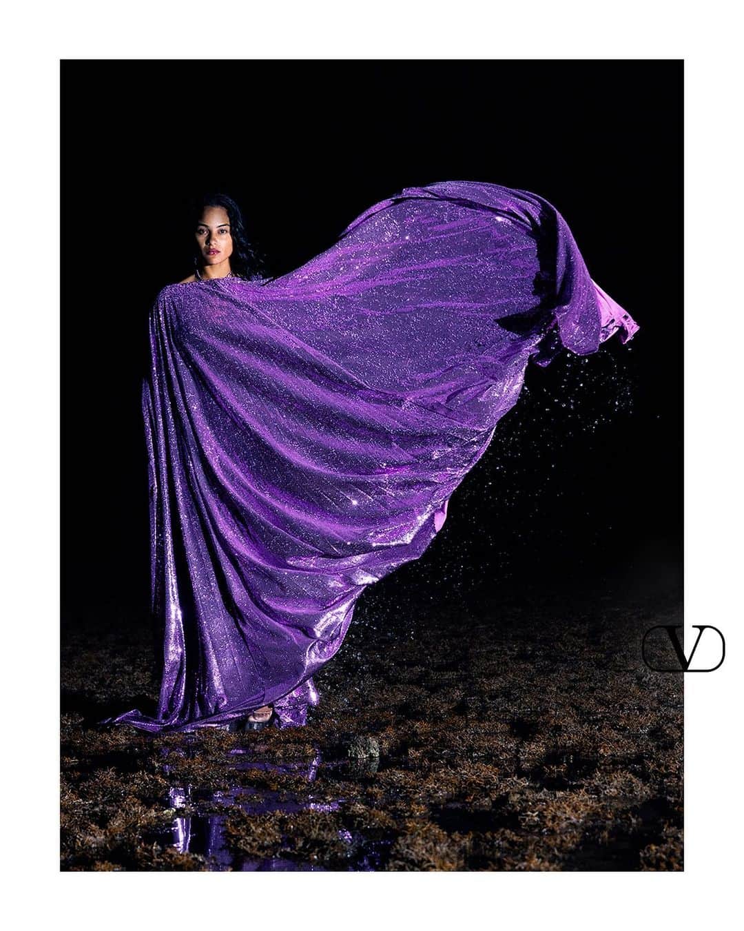 Valentinoさんのインスタグラム写真 - (ValentinoInstagram)「A shimmering, pleated, purple #UnboxingValentino dress comes center stage in @crfashionbook’s latest issue, “Mother Nature," photographed by @erikakamano  Discover the look and shop pieces from @pppiccioli’s latest collection, online now.  Photographer: @erikakamano Styling: @benperreira, @taylorokata, @passion.fruit Creative Direction: @edouardrisselet Art Direction: @guillaumelauruol Hair & Makeup: @risa.hoshino  #ValentinoNewsstand」4月16日 5時14分 - maisonvalentino