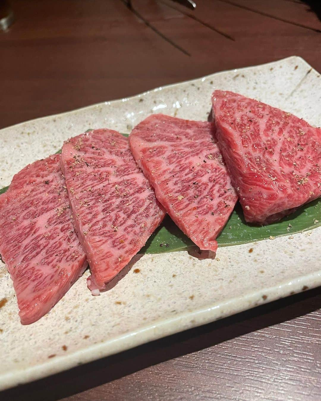 西田直斗さんのインスタグラム写真 - (西田直斗Instagram)「和洋焼肉大伍　北新地  桐蔭の同級生の山根大輝と友達のしょーごが経営してる焼肉屋に行ってきました😊 とりあえず美味しい＾＾  北新地で焼肉いくなら大伍で！👍 バーもやってるので！  大伍からROIでよろしく^ ^ #北新地 #北新地グルメ #和洋焼肉大伍 #焼肉 #焼肉屋 #最高#大阪桐蔭 #大阪桐蔭野球部 #北新地バー  #ROI」4月16日 5時28分 - n.n.n.na_oto