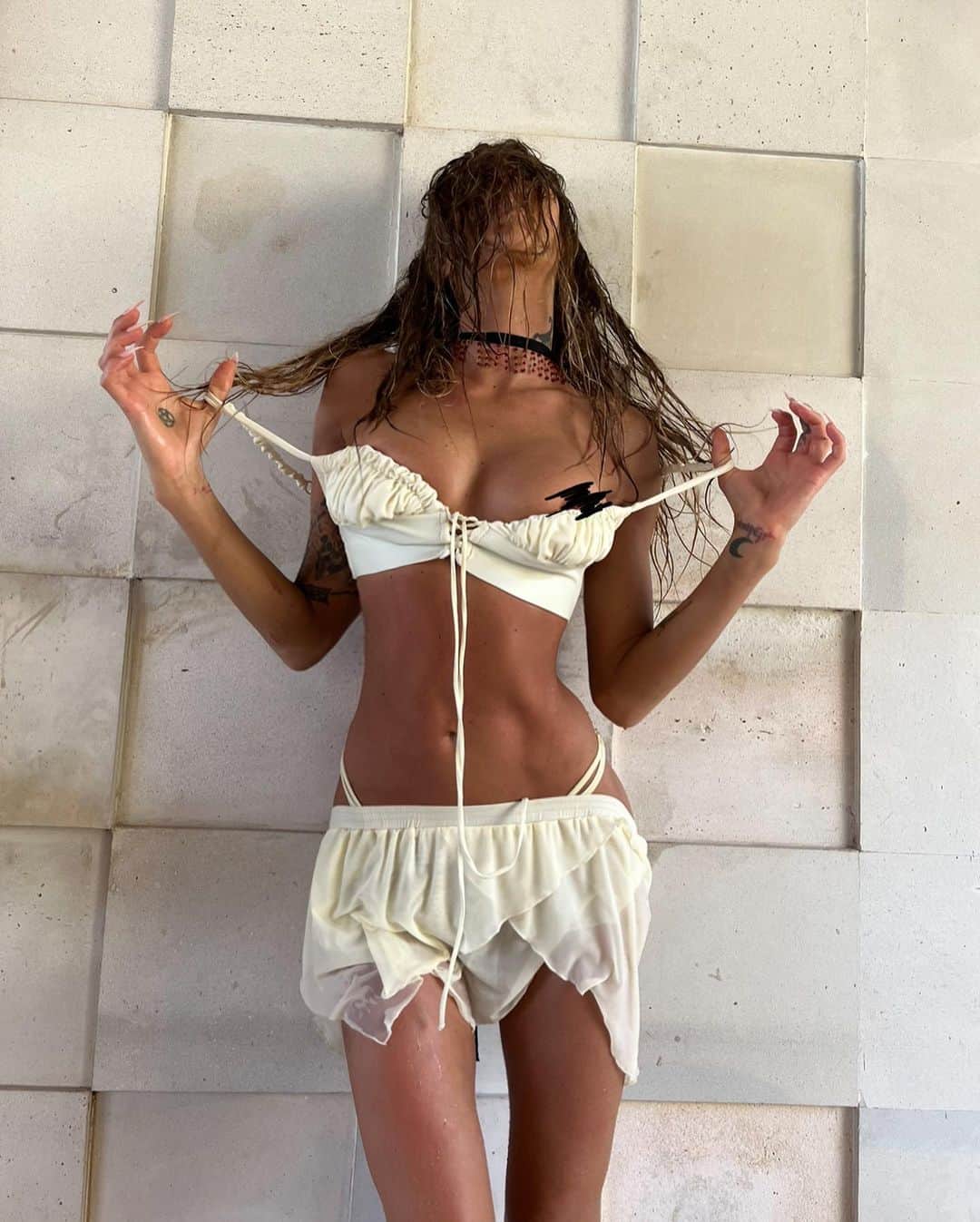 サハラ・レイさんのインスタグラム写真 - (サハラ・レイInstagram)「@sahararayswim 🐇」4月16日 6時37分 - sahara_ray