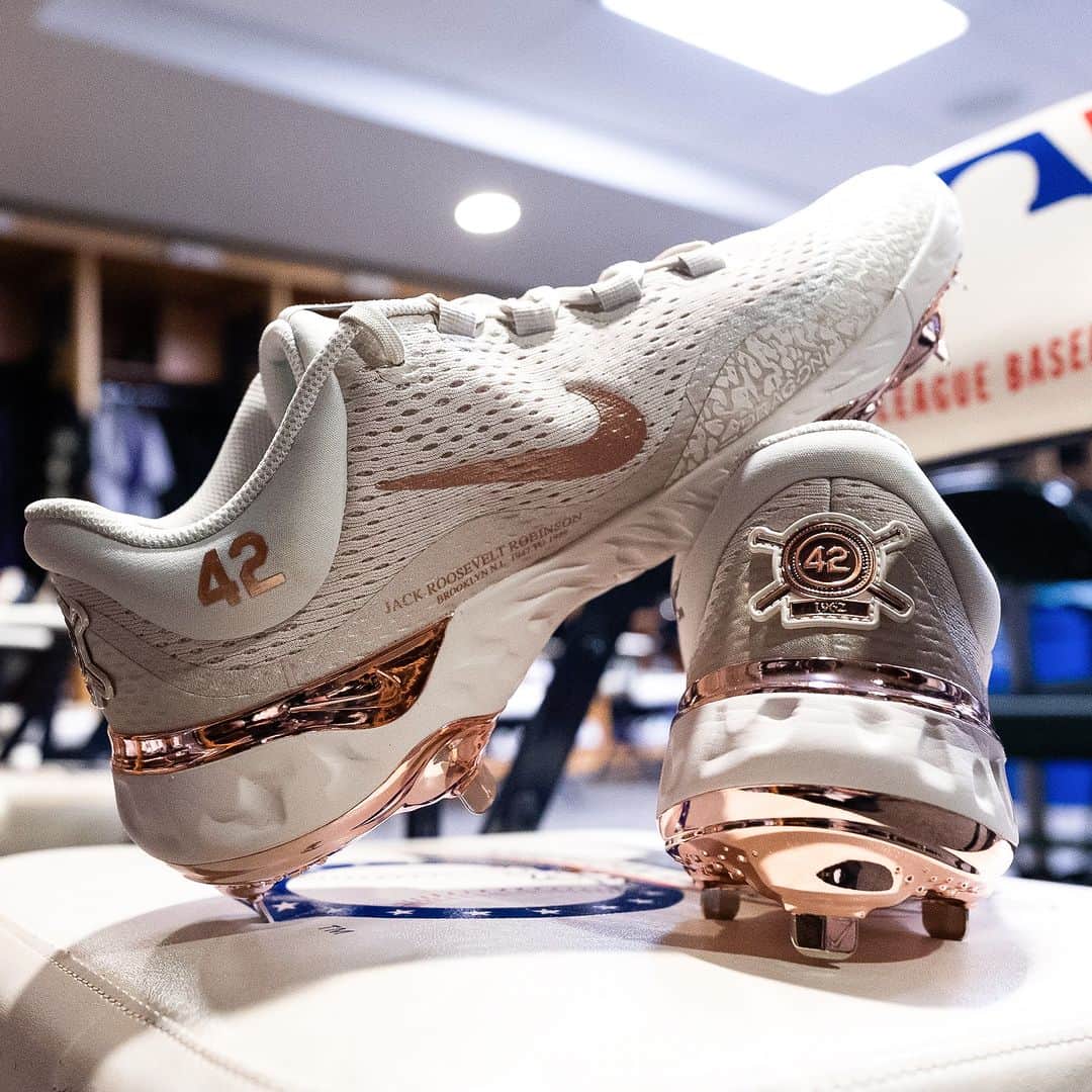 コロラド・ロッキーズのインスタグラム：「#JackieRobinsonDay」