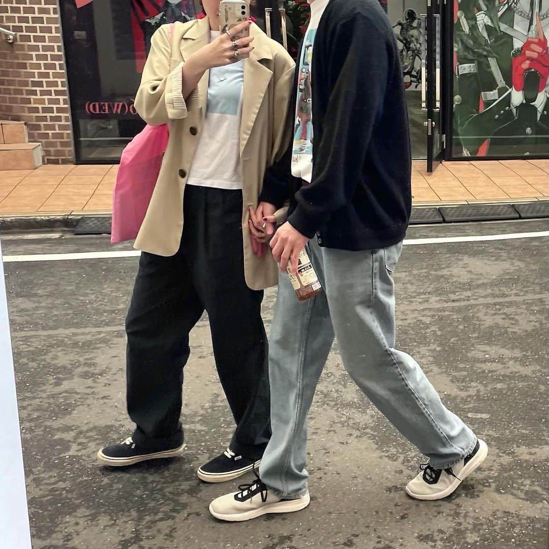 加藤愛里クリスティーナのインスタグラム：「はしゃぎすぎてTシャツ出てる」