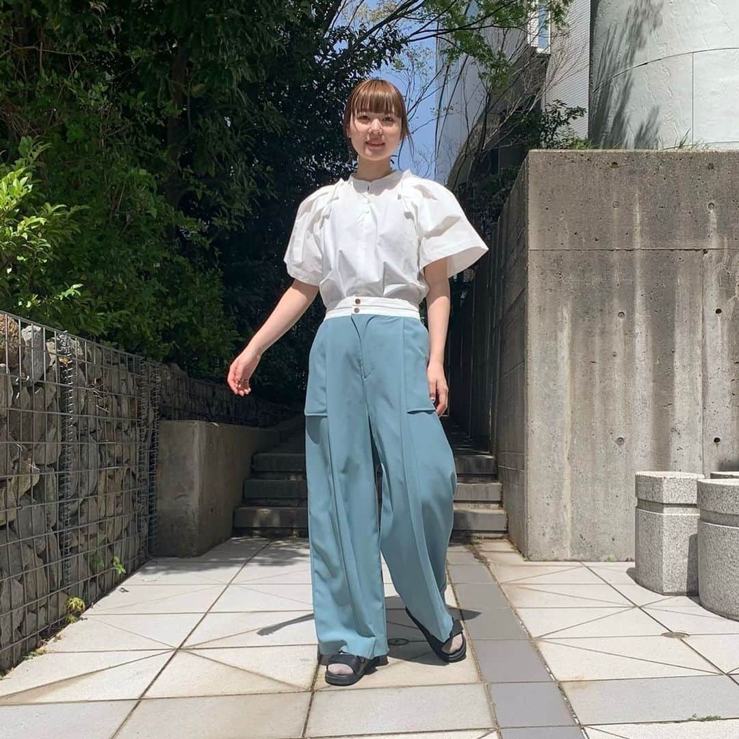 ビームス金沢さんのインスタグラム写真 - (ビームス金沢Instagram)「RBS 2023  Spring & Summer Vol.2  《STAFF STYLING》  styling by Matsue / 166cm  詳しくはプロフィール画面TOPURLよりご覧下さい💞  #beams #raybeams #rbs_raybeams #23SS_RBS #アールビーエス @rbs_beams_official  －－－－－－－－－－－－－－－－  🍒 商品のお問い合わせについて  電話またはダイレクトメッセージ(DM)でも受け承っております！お気軽にお問い合わせ下さいませ♬  ※営業時間内での返答となりますので お時間がかかる可能性もございます。  🍒 代引き、web決済について  【税込 20,000円以上】お買い上げのお客様は、 送料、手数料をサービスさせて頂いております。  ご希望のお客さまはお電話又はDMにてお問い合わせください☎︎  －－－－－－－－－－－－－－－－  🌐staff styling、Blog🌐 TOP URLからご覧ください🛩 店舗followも宜しくお願いします♬  #beams #beams_kanazawa #kanazawa #beamst #beamsf #brillaperilgusto #beamsstaffstyling #beamsplus #beamswomen #demiluxebeams #raybeams #beamsboy #beamslights #ootd #fashion #ishikawa #japan #ビームス #金沢 #ビームス金沢」4月16日 17時48分 - beams_kanazawa