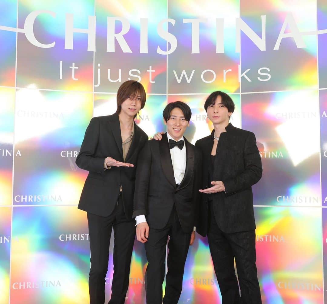 桐生レイラのインスタグラム：「・Christina japan Beauty Conference & Party 2023年✨  華やかで綺麗な人たくさん居たパーティーでした✨  森翔太のスピーチ素晴らしかった！  誘って頂きありがとうございます🙇‍♂️  #christinajapan #ceremonyparty#2023」