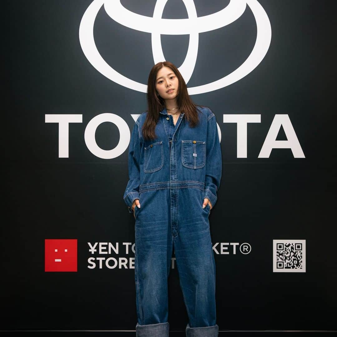 TOYOTAさんのインスタグラム写真 - (TOYOTAInstagram)「TOYOTA POPUP @yentownmarket 2023.3.17 ‒ 3.31 @parco_shibuya_official 3F  3月17日から3月31日まで開催されたTOYOTA DYTD POPUPでは、様々かつ多彩なゲストが集結。 今回のPOPUPの目玉は、チョコレートプラネットさん、ダンサーのReiNaさん、スケーターのKyonosukeさんをモデルとして起用したことであり、大好評だったFruit Of The LoomとLeeとのコラボ商品を、それぞれが独自のスタイルで着こなしていました。  さらに、海外やZ世代を中心に人気を集める豪華な方々が店頭に来店し、今回のPOPUPを盛り上げてくださいました。  コラボ商品に関しては、引き続きオンラインで購入可能のため、気になる方はYEN TOWN MARKETのウェブサイトをぜひチェックしてください。  A variety of diverse guests gathered at the TOYOTA DYTD POPUP, which was held for two weeks starting March 17. Chocolate Planet, dancer ReiNa, and skater Kyonosuke were among the guests who wore the highly popular Fruit Of The Loom and Lee collaboration products in their own unique styles. The collaboration products will continue to be available for purchase online! The collaboration products are still available for purchase online, so if you are interested, please check out the YEN TOWN MARKET website!  #TOYOTA #トヨタ #DYTD #DriveYourTeenageDreams #ShibuyaPARCO #渋谷PARCO #ポップアップ #Lee #FruitoftheLoom #mirin #hitomi #momoca #ogiyuka」4月16日 18時00分 - toyota_jp