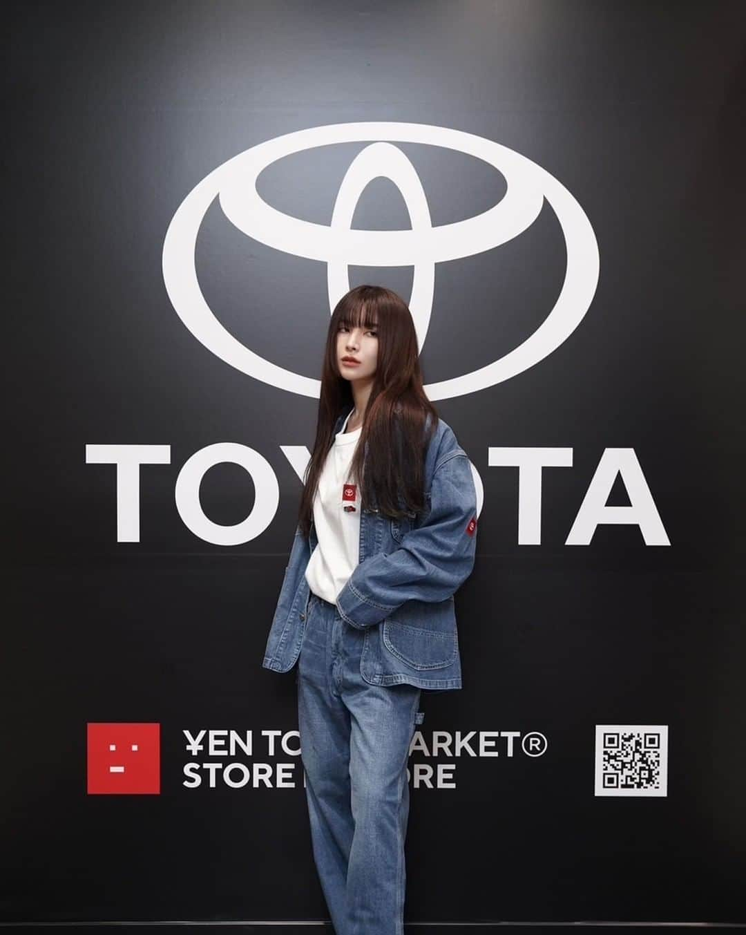 TOYOTAさんのインスタグラム写真 - (TOYOTAInstagram)「TOYOTA POPUP @yentownmarket 2023.3.17 ‒ 3.31 @parco_shibuya_official 3F  3月17日から3月31日まで開催されたTOYOTA DYTD POPUPでは、様々かつ多彩なゲストが集結。 今回のPOPUPの目玉は、チョコレートプラネットさん、ダンサーのReiNaさん、スケーターのKyonosukeさんをモデルとして起用したことであり、大好評だったFruit Of The LoomとLeeとのコラボ商品を、それぞれが独自のスタイルで着こなしていました。  さらに、海外やZ世代を中心に人気を集める豪華な方々が店頭に来店し、今回のPOPUPを盛り上げてくださいました。  コラボ商品に関しては、引き続きオンラインで購入可能のため、気になる方はYEN TOWN MARKETのウェブサイトをぜひチェックしてください。  A variety of diverse guests gathered at the TOYOTA DYTD POPUP, which was held for two weeks starting March 17. Chocolate Planet, dancer ReiNa, and skater Kyonosuke were among the guests who wore the highly popular Fruit Of The Loom and Lee collaboration products in their own unique styles. The collaboration products will continue to be available for purchase online! The collaboration products are still available for purchase online, so if you are interested, please check out the YEN TOWN MARKET website!  #TOYOTA #トヨタ #DYTD #DriveYourTeenageDreams #ShibuyaPARCO #渋谷PARCO #ポップアップ #Lee #FruitoftheLoom #mirin #hitomi #momoca #ogiyuka」4月16日 18時00分 - toyota_jp