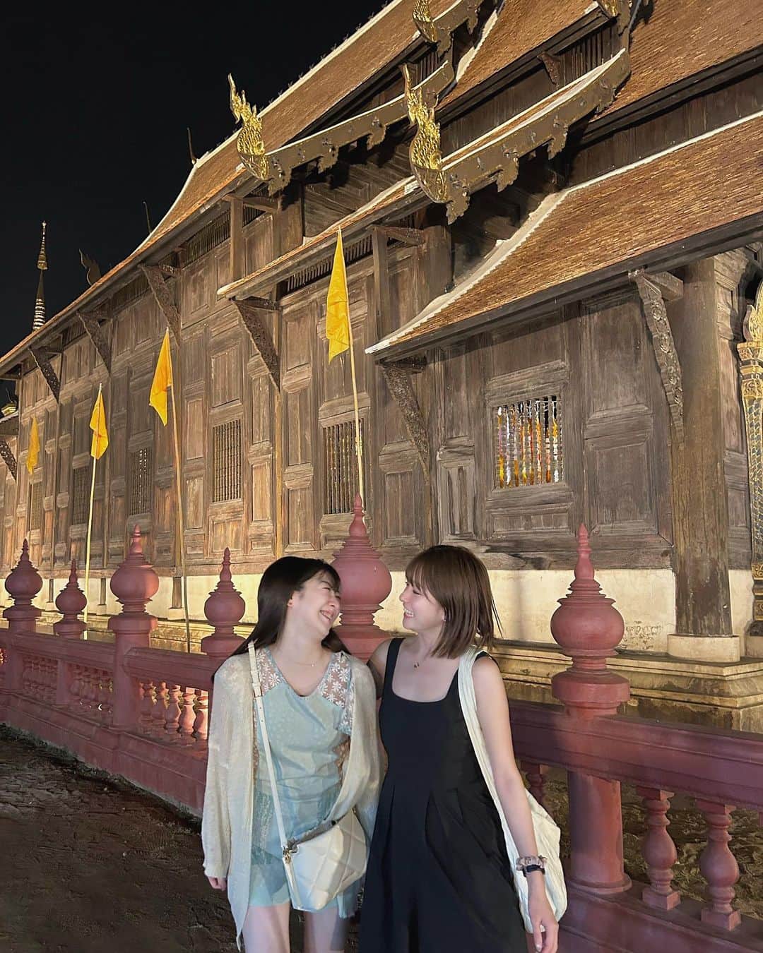 のインスタグラム：「Laos🇱🇦の後は、 初のチェンマイへ🇹🇭 バンコクは行ったことあったんだけど、チェンマイはお初✈️  チェンマイといえば… いずりなだよね🥺 久しぶりにいずりなに会えて お互いの近況報告したりと 話が盛り上がりました🫡🤍  異国の地で頑張ってるいずりなの姿を みてとても刺激を受けました😌  みなさま！ぜひ、CGM48の 応援よろしくお願いします🤲✨  @rina.cgm48official  @cgm48official   #chiengmai  #cgm48」