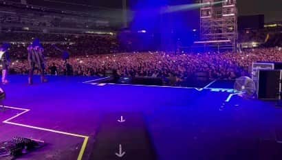 KISSのインスタグラム：「Flight Time In Bogota! The power of FIFTY THOUSAND PEOPLE!   Video by Alexander Kinds」