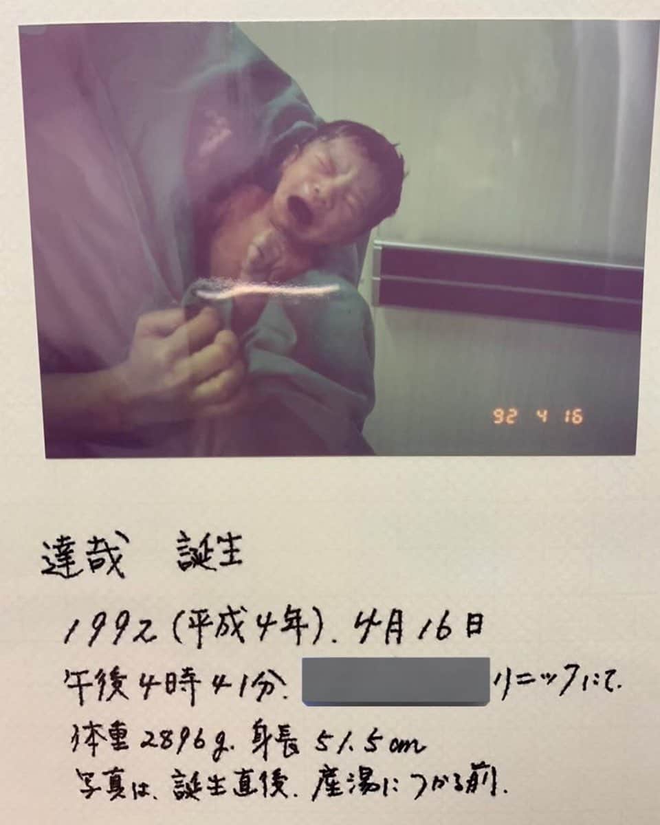 岸田タツヤのインスタグラム：「happy birthday for me☺︎  僕に関わる全ての方に感謝てす。  父、母 ありがとなっ  #31歳」