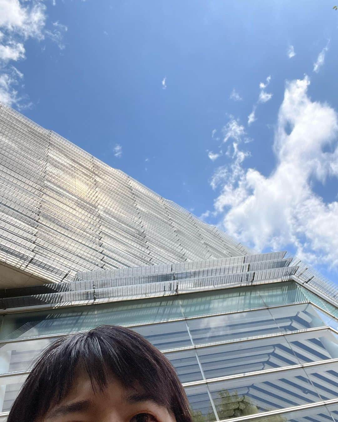 山本修平さんのインスタグラム写真 - (山本修平Instagram)「『出張！ルミネtheよしもとin鴻巣』前説させて頂きました！屋根があるので新衣装を解禁。御来場頂いた皆様ありがFEVERでした！#鴻巣 #埼玉 #首都圏」4月16日 18時37分 - boyonboyonyama