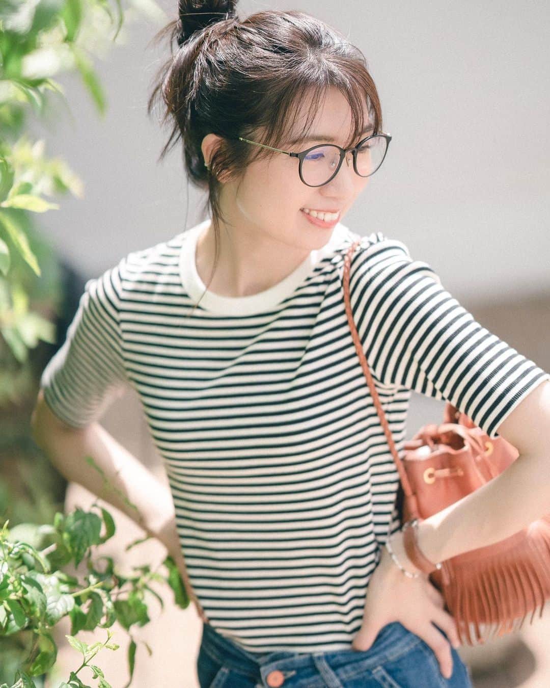 mikicoco00さんのインスタグラム写真 - (mikicoco00Instagram)「・ 今年もユニクロT〜🤭🤍 @uniqlo_jp   新商品の #ミニt  フィット感があり、着丈が短くて 90年代コーデも楽しめそう🐒 (WHITE/sizeS)  #リブボーダークルーネックt  新商品のボーダー可愛い♡  (WHITE/ sizeS)  #リブクルーネックT  ストレッチ感も着心地もバッチリ🙆‍♀️ #リネンブレンドギャザーキャミソールワンピース #ナローストラップサンダル　と一緒に🩴 (OFF WHITE/sizeS)  色物にも挑戦したいなと思いながら... 今年も合わせやすい白を購入🙊🤭🌷  #UNIQLO #uniqlotshirt #ユニクロ#uniqlo2023SS」4月16日 19時30分 - mikicoco00