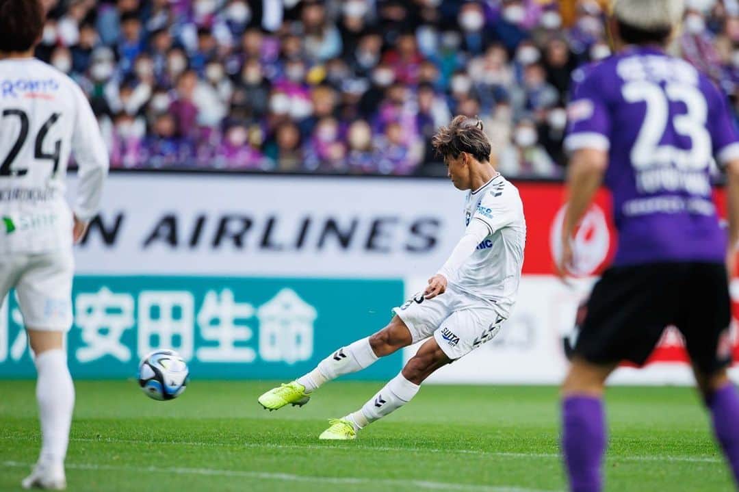 石毛秀樹のインスタグラム：「. リーグ戦2点目 次こそは勝利に繋がるゴールを  #gamba #石毛秀樹 #48 #hummel」