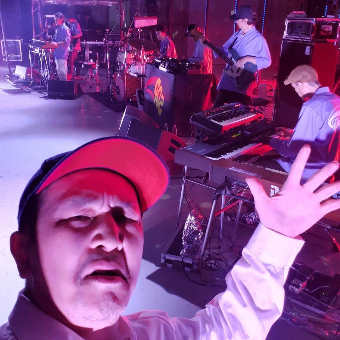 ANI さんのインスタグラム写真 - (ANI Instagram)「ただいま日比谷野音でライブ中です。 ヒマの過ごし方を演奏中です🎵」4月16日 18時55分 - sdp_ani
