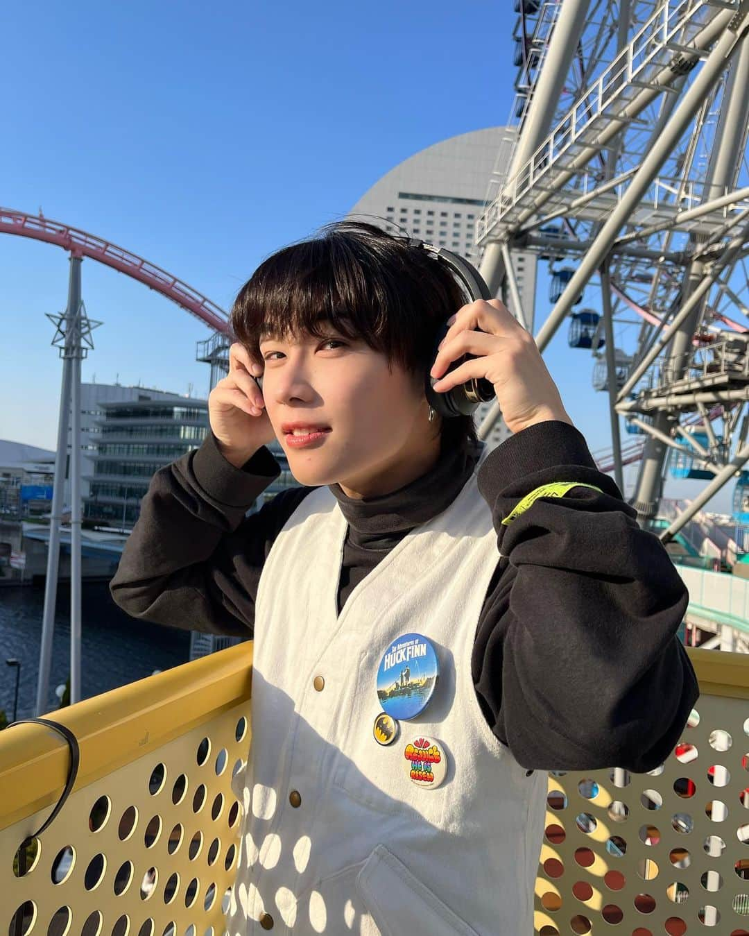 石原知哉さんのインスタグラム写真 - (石原知哉Instagram)「こう見えてジェットコースター乗れます🎢え？どう見えて？   #コスモワールド  #コスモパニックの非常口  #model  #reels  #vlog  #ootd  #style  #문빈#feedxwear  #aestheticphotos  #dailylife  #asianboy  #asianfashion  #foryou  #japan  #korea  #half  #outfit  #셀카샷  #셀카  #패션  #데일리룩  #dailylook  #오오티디 #얼스타그 #셀카그램 #reelsinsutaglam #fff #lfl」4月16日 18時58分 - tomoya_isihara