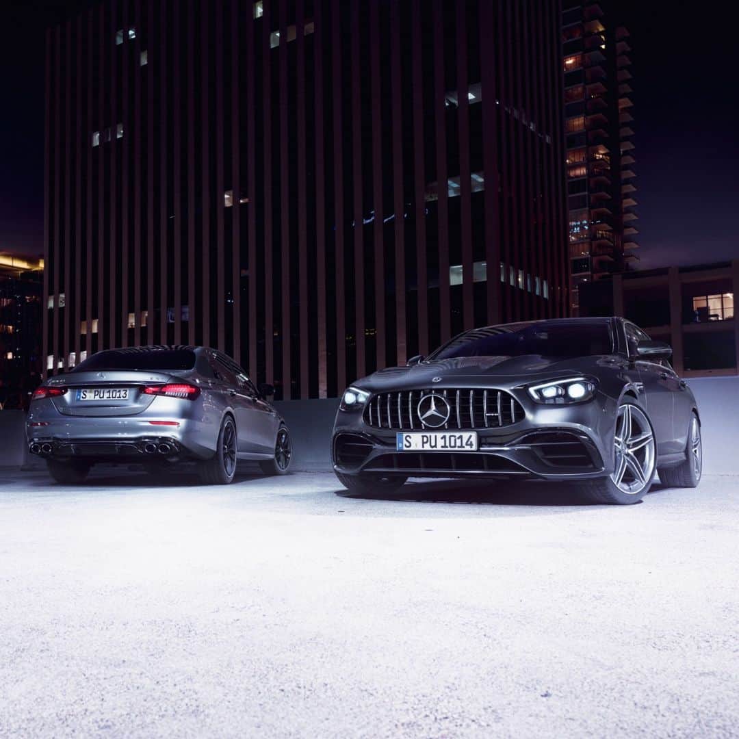 Mercedes AMGのインスタグラム：「Double the power, twice the fun. Which one are you choosing?   #MercedesAMG #AMGSpirit #AMGLife  [Mercedes-AMG E 53 4MATIC+ Limousine | WLTP: Kraftstoffverbrauch kombiniert: 9,6‒9,1 l/100 km | CO₂-Emissionen kombiniert: 218‒207 g/km | amg4.me/DAT-Leitfaden]」