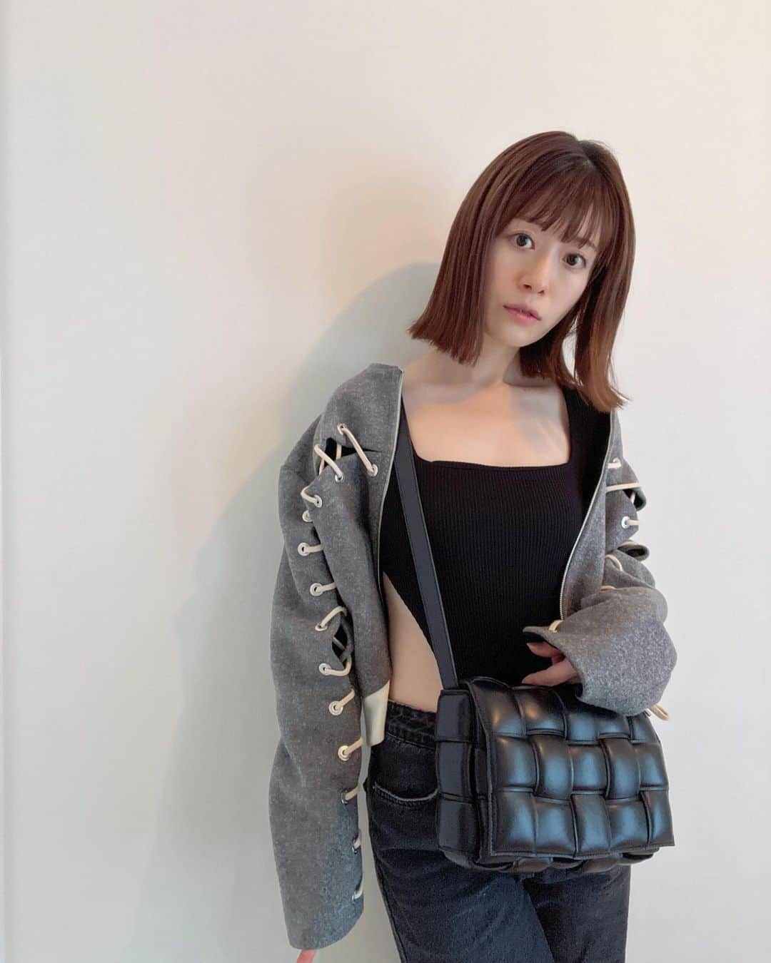 笹口直子さんのインスタグラム写真 - (笹口直子Instagram)「昨日は寒かったけど、今日は暖かいんだって☺️ あとは花粉が終わったら最高なんだけどな🥰  @newbottega  @walkofshame.me  @levis   #bodysuit #bottegaveneta #walkofshame」4月16日 11時28分 - na.o.ko.16