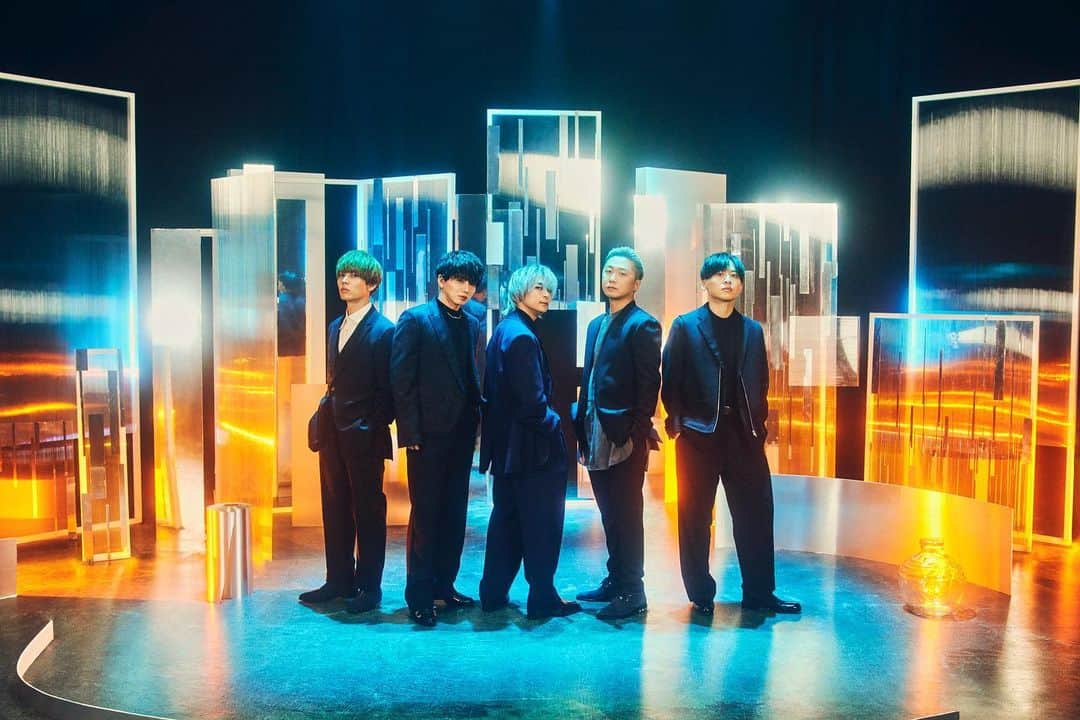 Da-iCEのインスタグラム：「・ 5/24(水) RELEASE  New Album「SCENE」の 全ビジュアル＆収録内容＆特典デザイン解禁！  #SCENE #Da_iCE #ダンデライオン Keep on rolling the Da-iCE!」