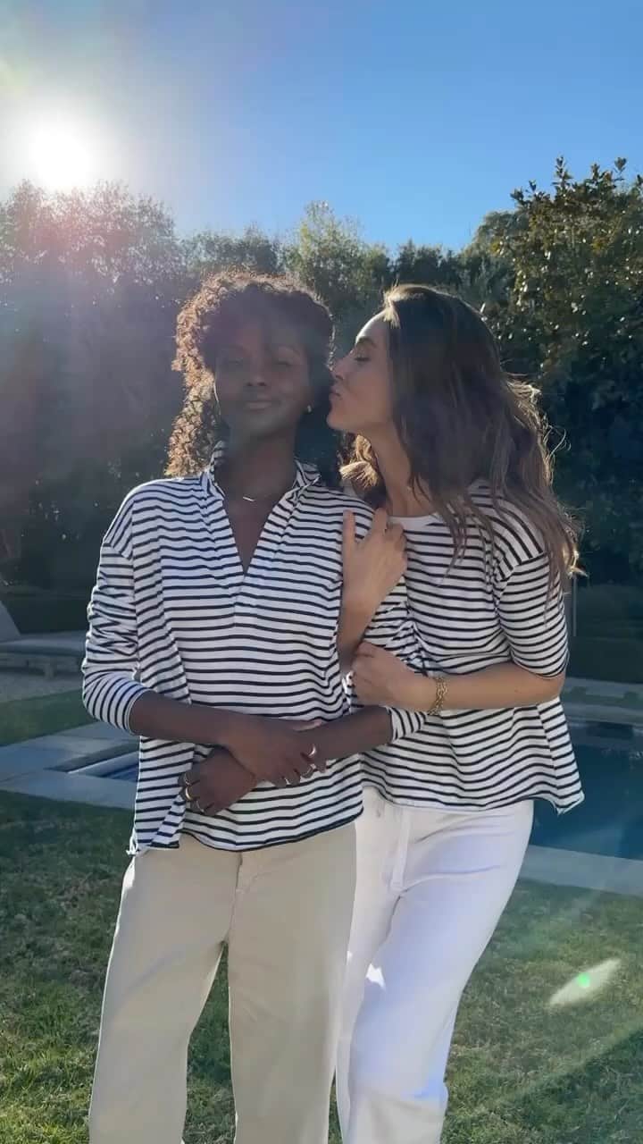 フランク&アイリーンのインスタグラム：「Kiss me, I’m Stripes 💋」