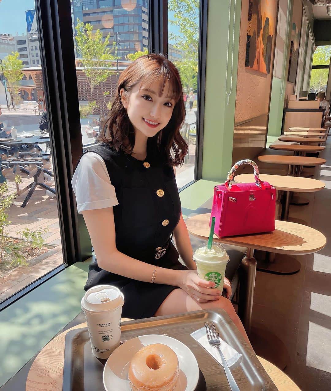 愛咲りおなのインスタグラム：「だいすきにちよーび💚」