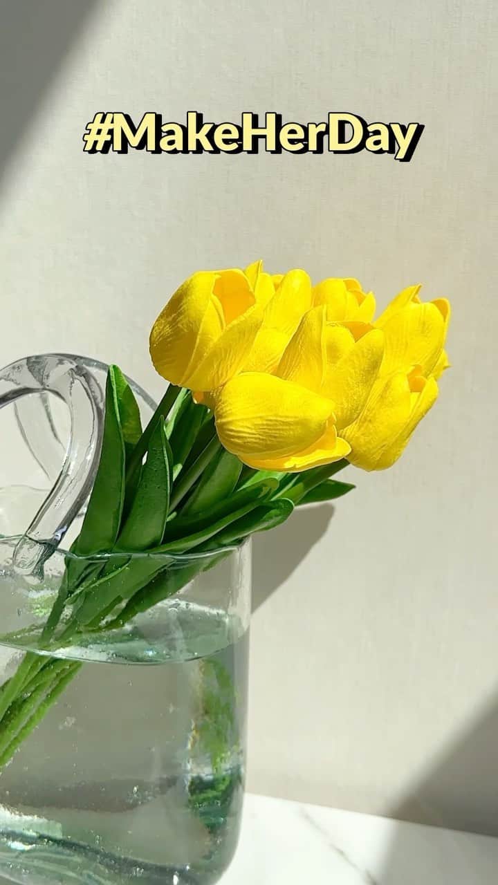 SHEINのインスタグラム：「Looking for a unique spin on a classic floral vase for Mother‘s Day? This bouquet is in the bag 💐🛍  🔗: https://shein.shop/hyc1y4z  🔎13149983 13897929  #MakeHerDay」
