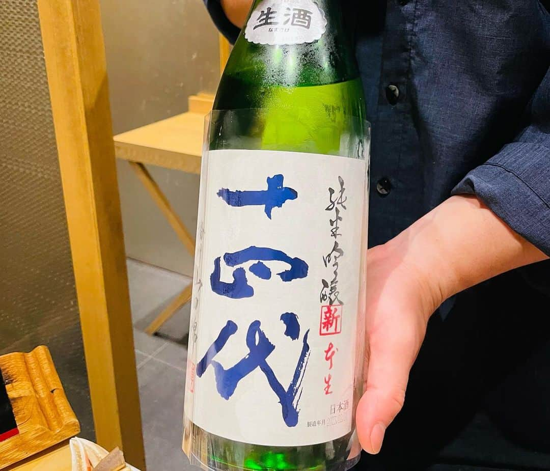 塚田美紀さんのインスタグラム写真 - (塚田美紀Instagram)「お肉とかにと日本酒  美味しいのはもちろん店長さんやStaffさんの人柄も最高で お気に入りのお店になりました◡̈⋆*また行くまる  #しゃぶしゃぶ #かに #日本酒🍶 #香水亭 #六本木」4月16日 15時51分 - miki_tsukada