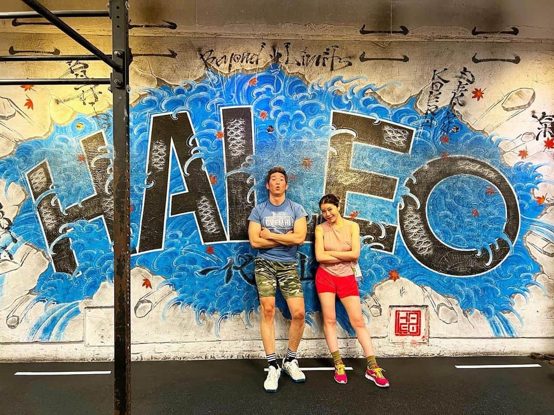 のインスタグラム：「楽して痩せたいタイプだった杏奈さん @annasumitani が遂に本気を出した⚡️  ボクが普段行ってるクロスフィットジムで36分のロングサーキットトレーニングをやり切りました！最後はプロテインで乾杯フォー❗️お疲れ様でした😁」
