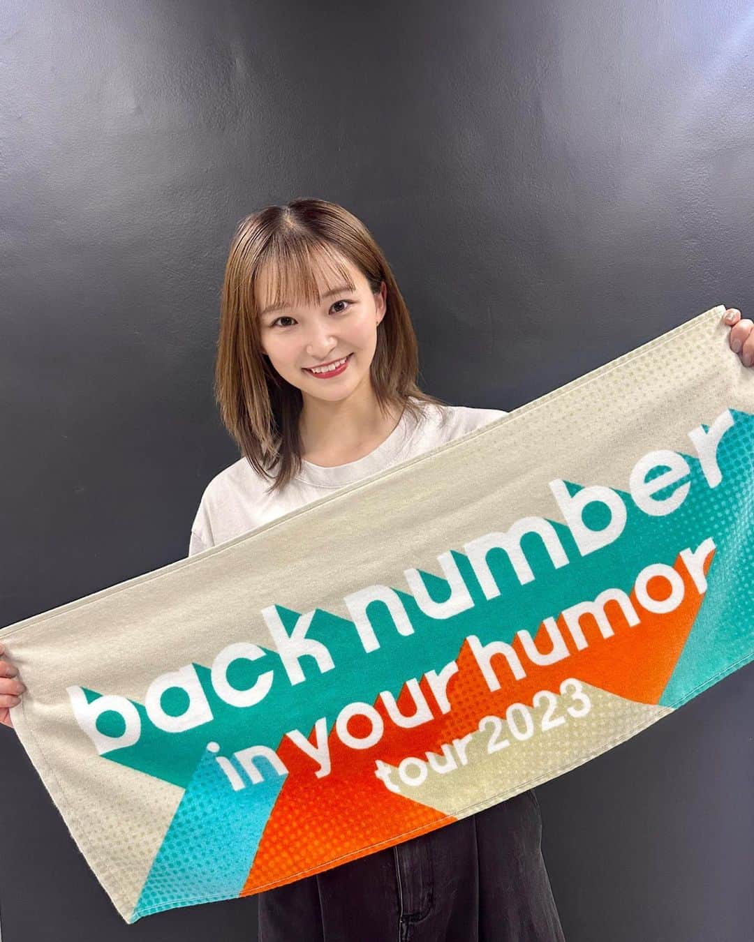加藤早和子のインスタグラム：「.  back number in your humor🕊  半年近く前から楽しみにしていた日！ 最高に楽しい1日だった〜〜〜〜  ひたすら余韻に浸っています😌💭  . . #backnumber #backnumberinyourhumor #backnumberinyourhumortour2023 #inyourhumortour2023 #tokyodome  #東京ドーム #ユーモア」