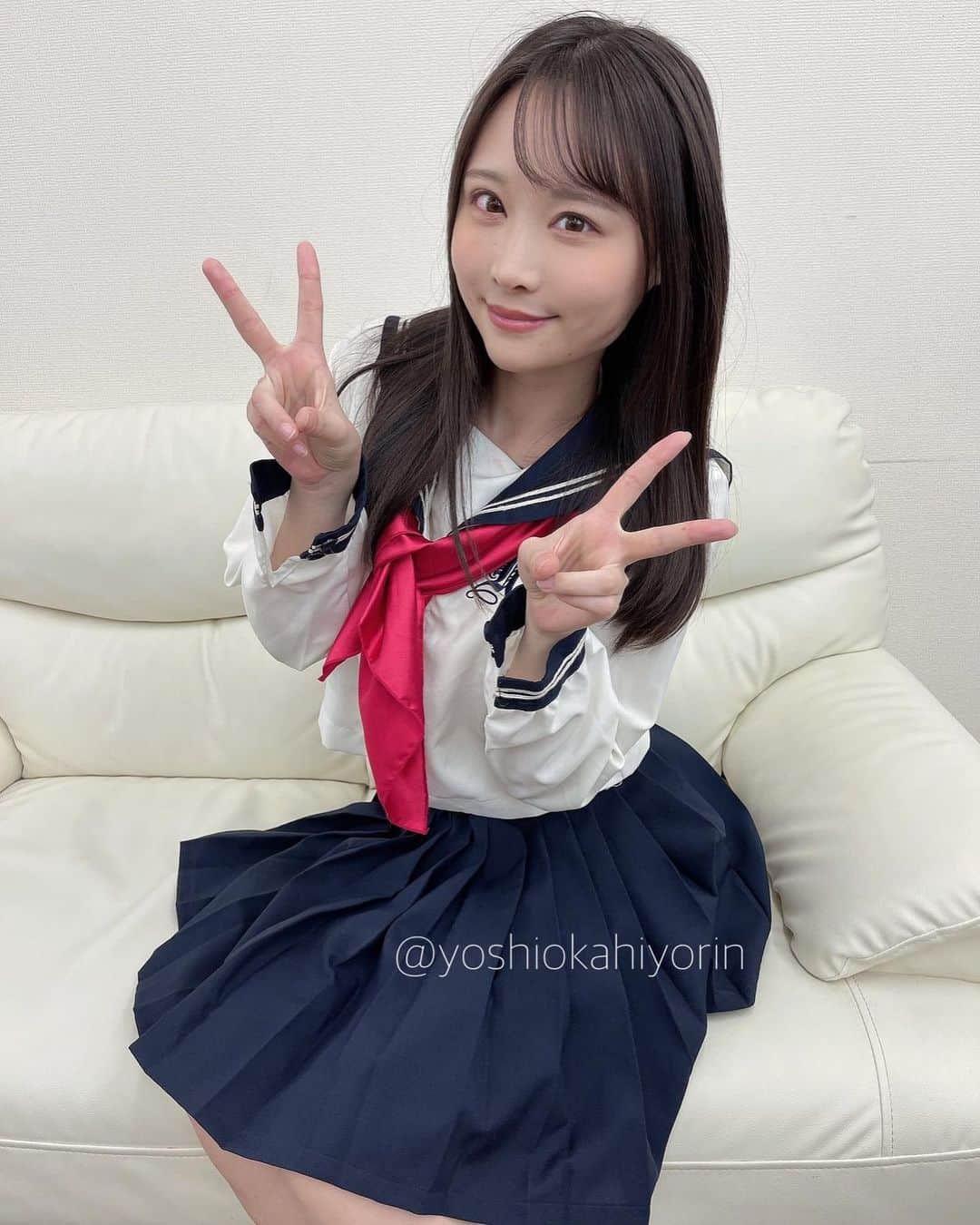 のインスタグラム：「. 制服いつまで着ていいかな？🥹 #インスタ女子 #インスタグラビア #グラビア #自撮り女子 #水着 #ランジェリー #コスプレ女子 #instagirl #instagravure #gravure #japan #japanesegirl #asiangirl #girl #sexy #cosplay #instafashion #bikini #그라비아 #코스프레 #셀스타그램 #fanza #情趣内衣 #内衣 #性感睡衣 #性感內衣 #性感的 #赞 #东京 #扎心了」