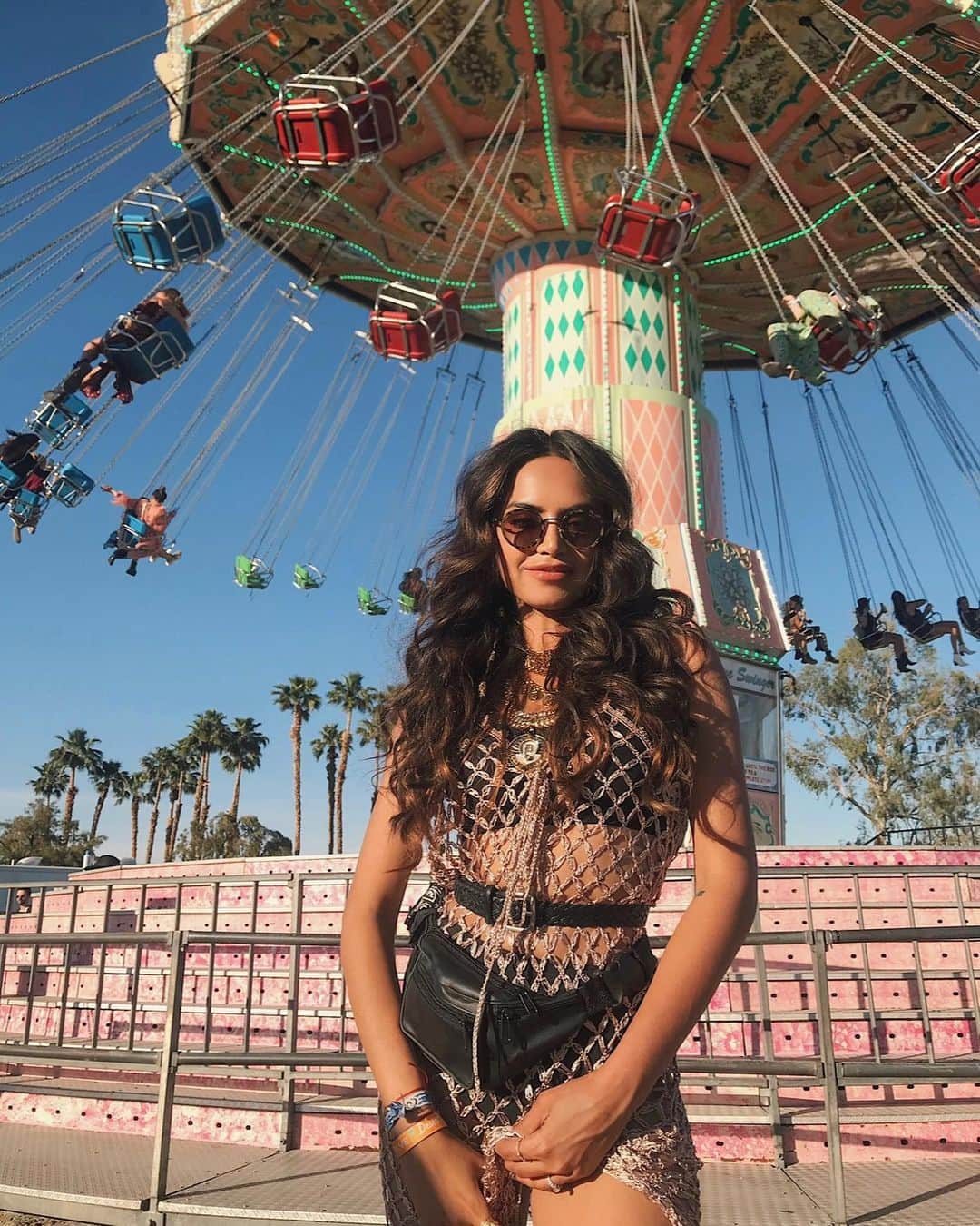 Diipa Büller-Khoslaのインスタグラム：「Since its the season… Coachella Throwback looks 🎶✨ Which one was your fave look?」