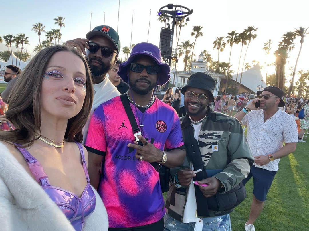 テイラー・ジェームスのインスタグラム：「coachella 🎡🎟️🎢」
