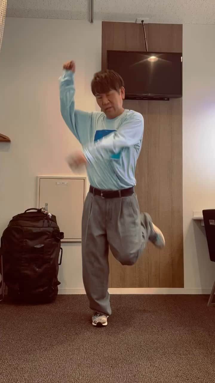 藤本敏史のインスタグラム：「ポッチャマが踊ってると思って見て下さい。」