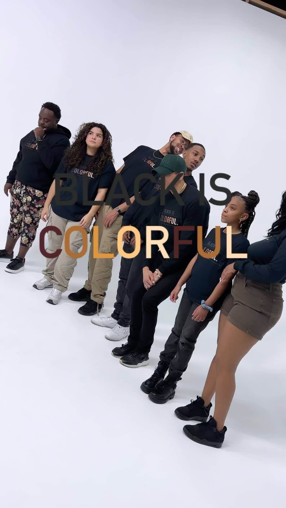 ローリン・ヒルのインスタグラム：「Black Is Colorful 🤎 @shopcimple   #explore #viral #melanin #blackbusiness #cimple」