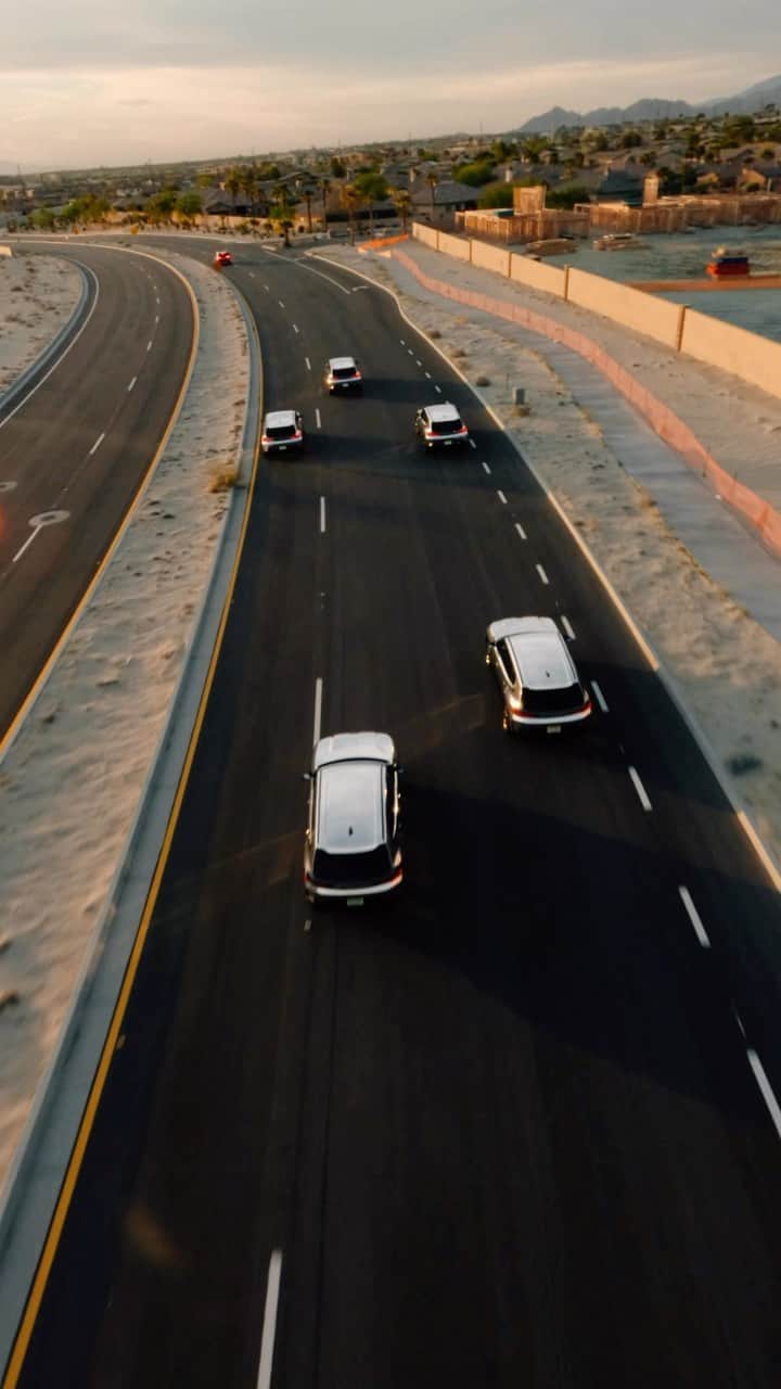BMWのインスタグラム：「If you’re going to Coachella, you might as well arrive in style, right? The BMW XM wrapped for @coachella.   #BMW #BMWXM #DARETOBEYOU #RoadToCoachella __ BMW XM : Combined fuel consumption, weighted: 1.6–1.4 l/100 km. Combined power consumption, weighted: 35.8–32.9 kWh/100 km. Combined CO2 emissions, weighted: 36–32 g/km. All data according to WLTP. Further info: www.bmw.com/disclaimer  Do not attempt unless conditions are safe to do so.」