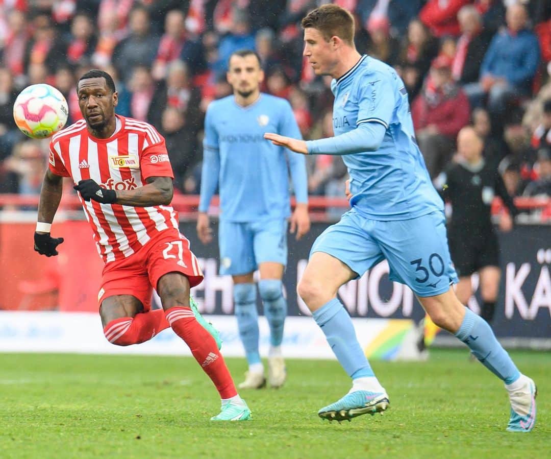 ドミニク・ハインツのインスタグラム：「Was für ein Fight!🔥 Wir nehmen einen wichtigen Punkt mit nach Bochum 💪⚽️ Immer weiter! 🫵🔵⚪️ @vflbochum1848.official  Danke an die Unioner für die schöne Begrüßung 👋 🙏」