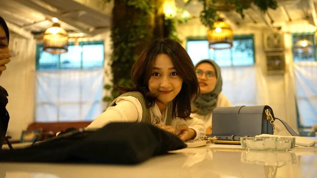 アヤナ・シャハブさんのインスタグラム写真 - (アヤナ・シャハブInstagram)「Selamat berbuka puasa❤️」4月16日 20時05分 - ayanashahab