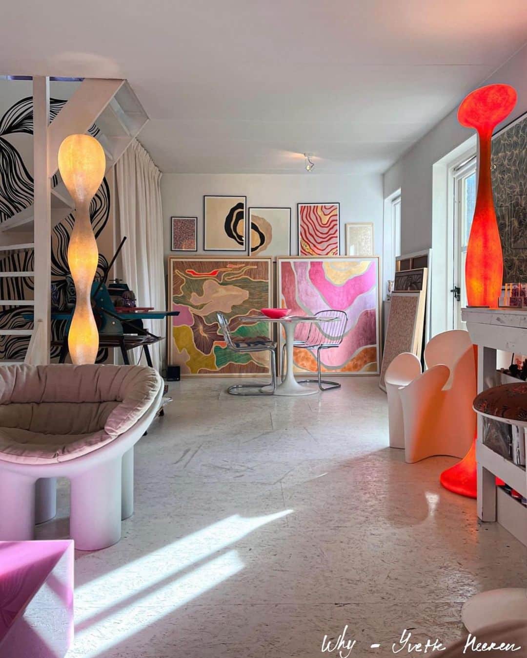 My Interiorさんのインスタグラム写真 - (My InteriorInstagram)「An example of how a joy full home look like 👍 @why_yvetteheeren Her art is on Saaaale」4月16日 20時40分 - myinterior