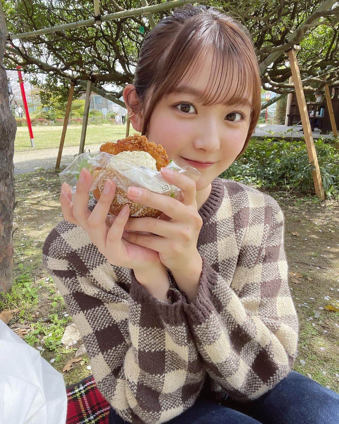 悠花さんのインスタグラム写真 - (悠花Instagram)「ちょっと前の📸🌸 ・ 外で食べるともっと美味しく感じるよね〜🤤♡」4月16日 20時35分 - haruka_217_