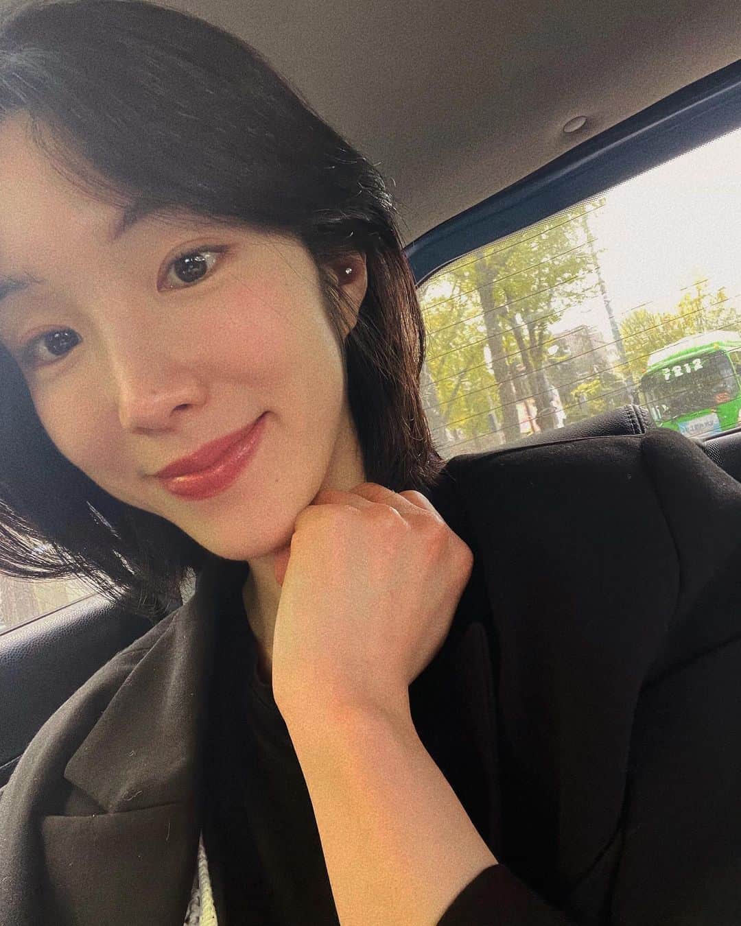 ジエンさんのインスタグラム写真 - (ジエンInstagram)「👍🏻🌼」4月16日 20時38分 - baejinyea
