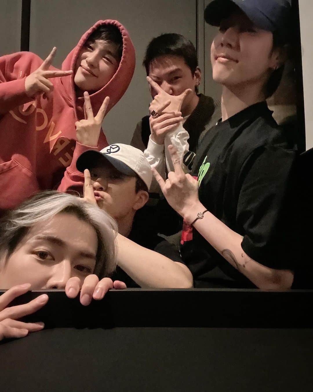 JBのインスタグラム：「💚💚💚」