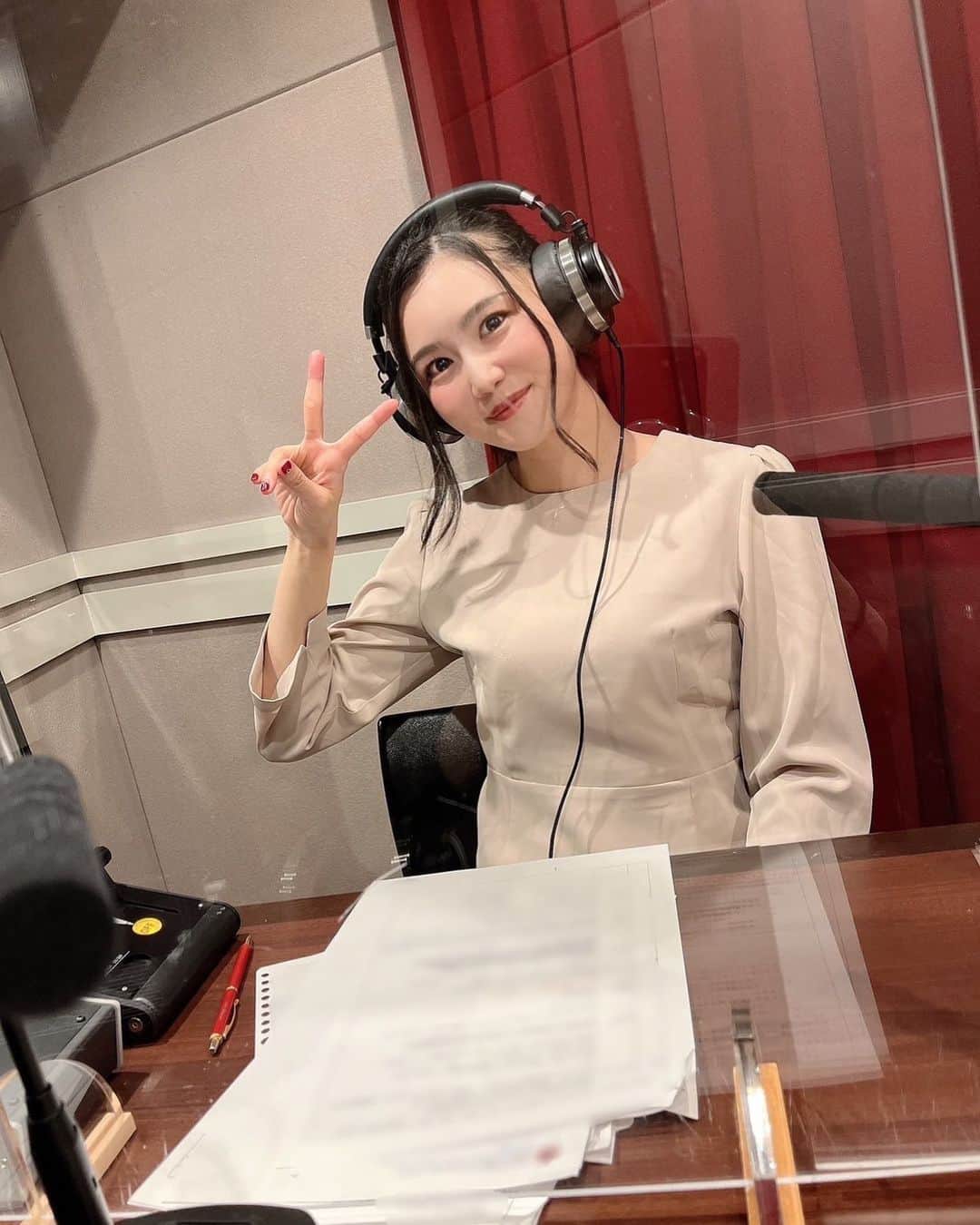 太田理恵のインスタグラム：「本日24時45分から #チャリ姫 ラジオ放送です🥰 ゲストは先週に引き続き #坂井洋 選手です！  坂井選手がかっこいいと思う選手や、脇本選手と戦った感想も聞きました🤭 インタビューでは出てこないようなフランクな言葉遣いが新鮮過ぎます😂✨ #RCCラジオ 番組HP：radio.rcc.jp/charihime/」