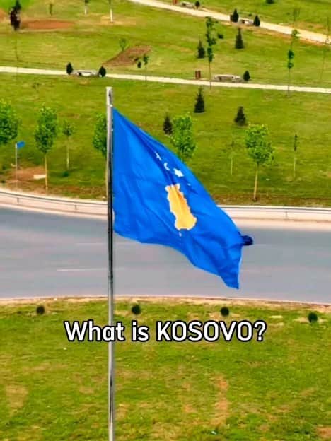 ロナウドのインスタグラム：「Welcome to Kosova 🇽🇰💙💛 @fitondalipi 🎥 #kosova #albania #kosovar」