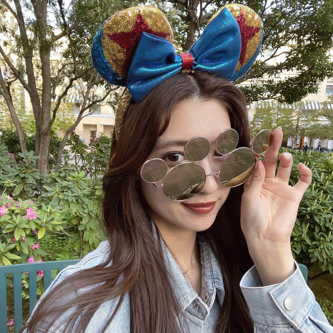 梶川愛美のインスタグラム：「(◜ᴗ◝ )♡  #Disneyresort #Disneyfan #ikspiari #ambassadorhotel  #04년생 #19살 #2004 #mickeyglass #toystory」