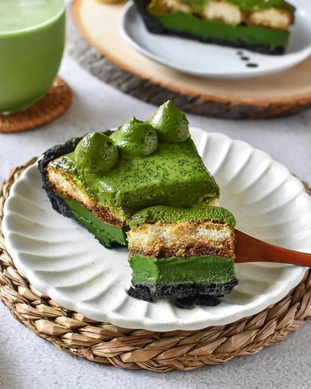 Matchæologist®さんのインスタグラム写真 - (Matchæologist®Instagram)「Today’s forecast — 100% chance of #Matcha #Houjicha #Tiramisu Tart! 🌿🍰 Hands up if you’d love to try this wonderful #MatchaCreation 🍵 captured by @mysweetlittletooth. . Explore our range of artisanal matcha and treat your taste buds to the most delectable-tasting matcha green tea 🍃, because YOU deserve only the best! . Visit our website 👉 bio link @Matchaeologist . Matchæologist® #Matchaeologist Matchaeologist.com」4月16日 22時06分 - matchaeologist