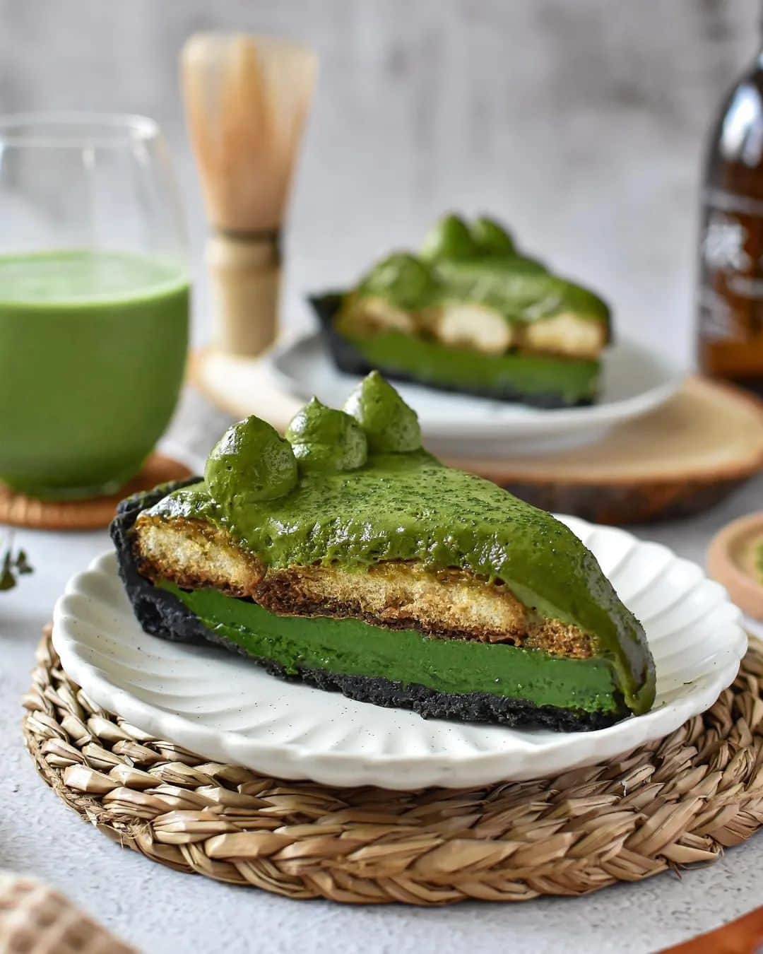 Matchæologist®さんのインスタグラム写真 - (Matchæologist®Instagram)「Today’s forecast — 100% chance of #Matcha #Houjicha #Tiramisu Tart! 🌿🍰 Hands up if you’d love to try this wonderful #MatchaCreation 🍵 captured by @mysweetlittletooth. . Explore our range of artisanal matcha and treat your taste buds to the most delectable-tasting matcha green tea 🍃, because YOU deserve only the best! . Visit our website 👉 bio link @Matchaeologist . Matchæologist® #Matchaeologist Matchaeologist.com」4月16日 22時06分 - matchaeologist