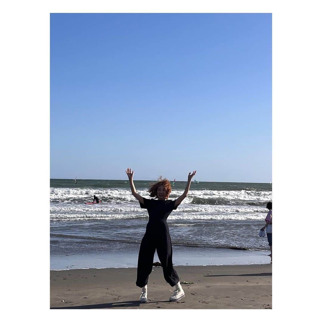 阿部洋子さんのインスタグラム写真 - (阿部洋子Instagram)「🌊  うーみーーー！  #由比ヶ浜」4月16日 22時12分 - hirocoring